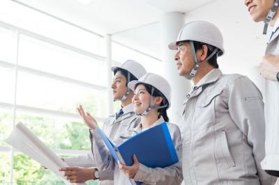 株式会社リヴァストーン